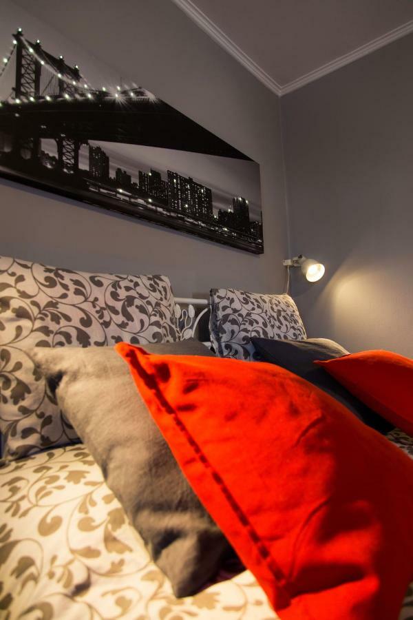 אתונה 'Romeo & Juliet' Cozy Apartment With Breathtaking View מראה חיצוני תמונה